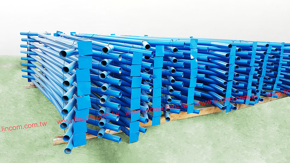 Fence powder coated in blue.