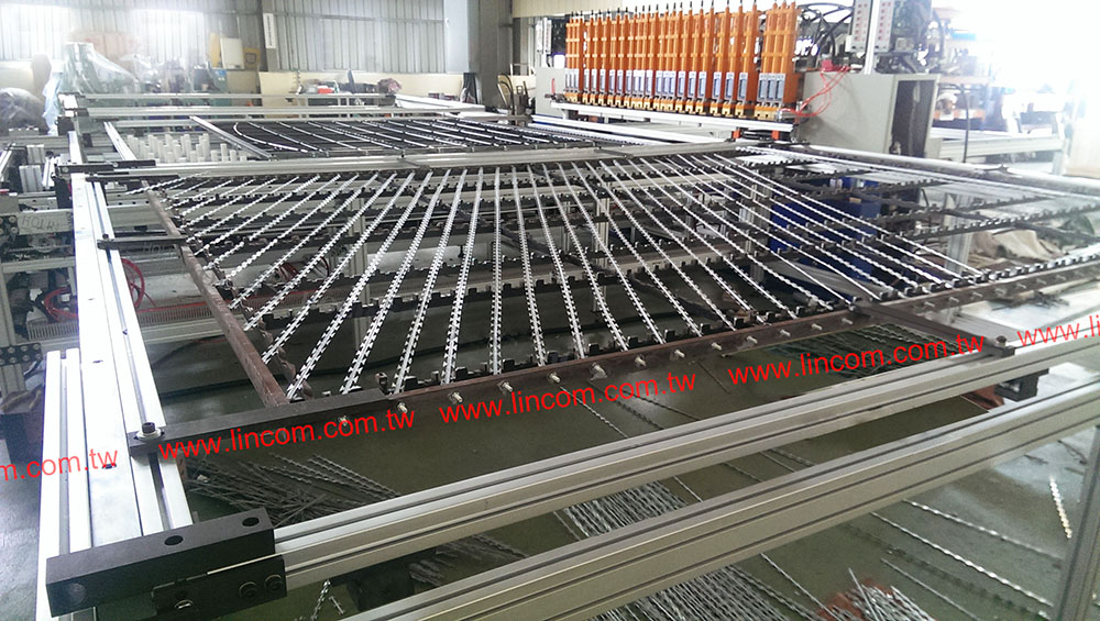 Razor mesh fencing welding machine products runout.