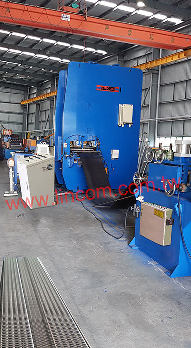 Roll former for preforated metal planks (scaffold boards) manufacturing.