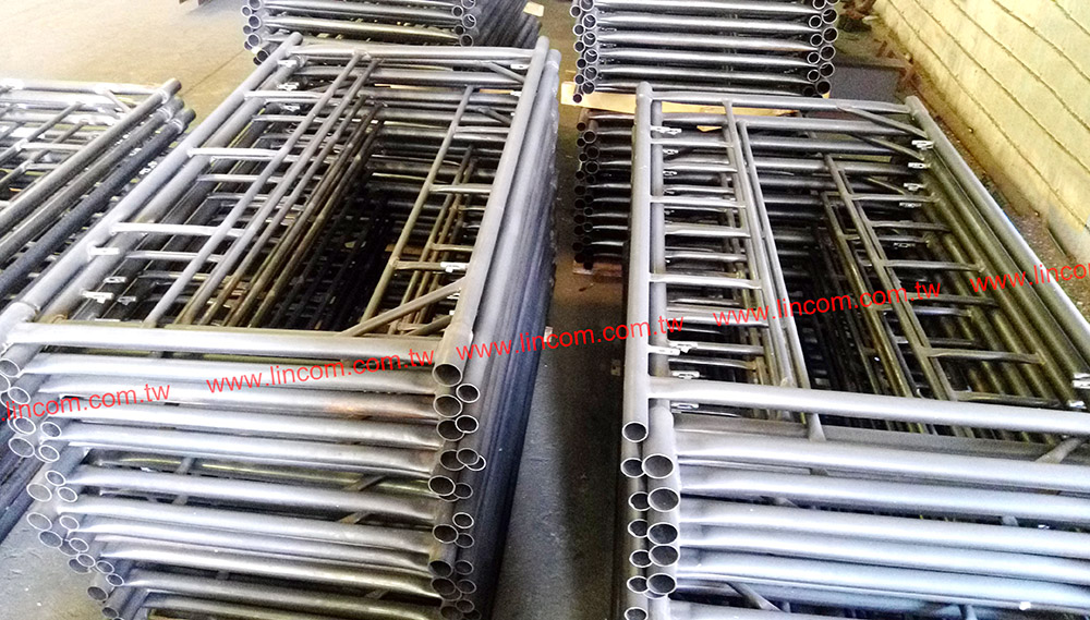 Welded scaffolding framework.