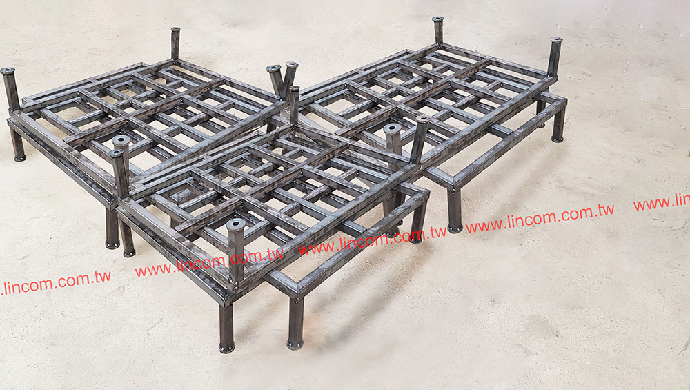 Welded scaffolding framework.